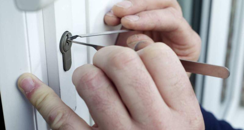 Восстановление Доступа: Что делать, если потеряли ключи или замок заклинило