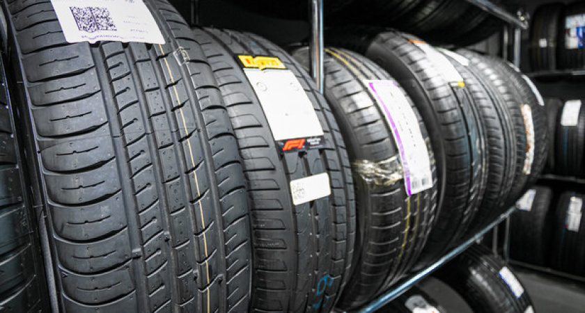 Оптимизируйте свое вождение: Преимущества Доставки Шин прямо к Вашему Порогу