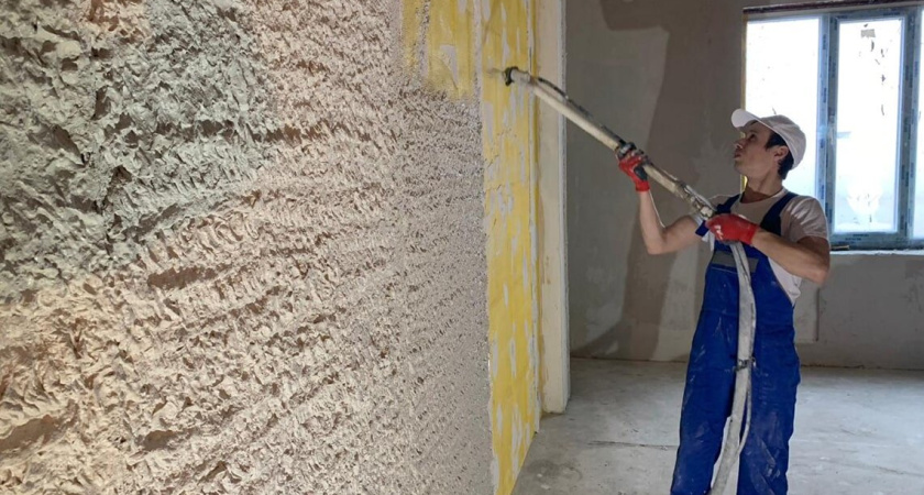 Преимущества механизированной штукатурки стен