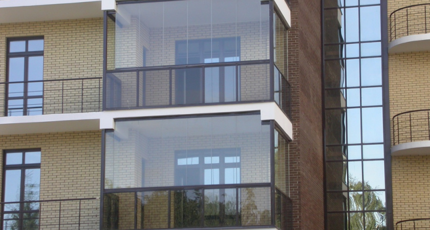 Новые горизонты комфорта: преимущества остекления балкона