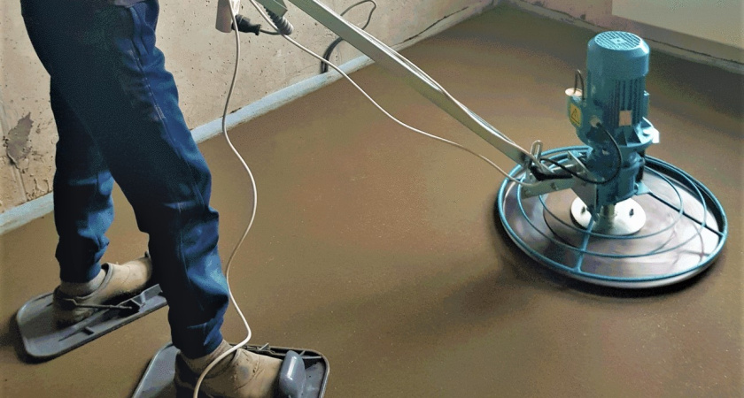 Когда нужна стяжка пола и механизированная штукатурка