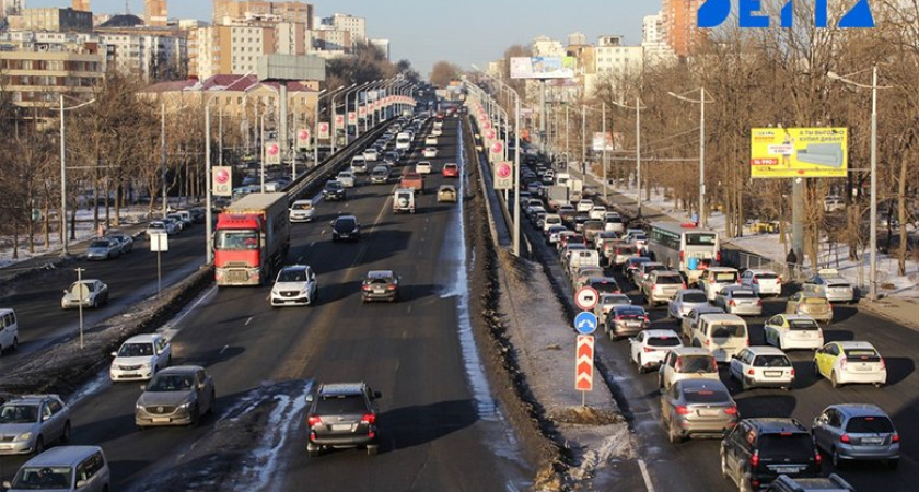 Многострадальный перекрёстк на 100-летия Владивостока достроят после банкротства подрядчика