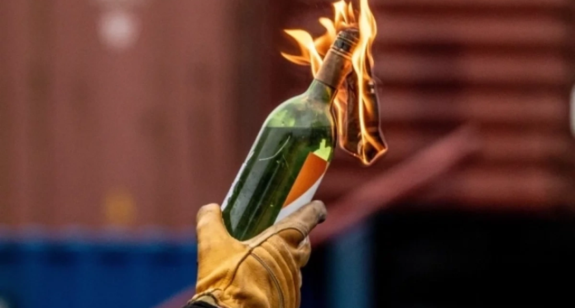 24-летний владивостокец получал инструкции через мессенджер для поджога военкомата