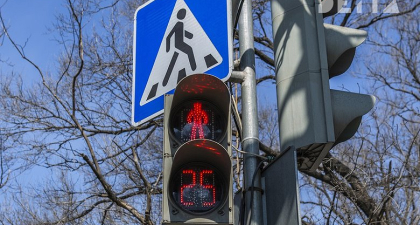 Сразу три ключевых перекрёстка Владивостока остались без работающих светофоров