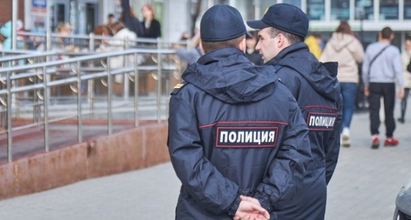 Операция «Нелегал»: двоих мигрантов без документов поймали на оптовой базе в Уссурийске