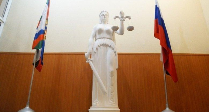 55-летний житель Уссурийска с балкона бросил петарду под ноги 13-летнему мальчику