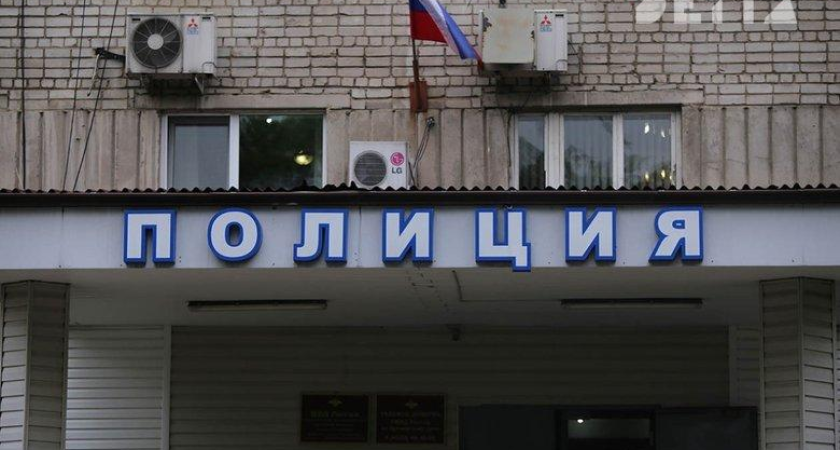 Инспектор по миграции регистрировала нелегалов через мужа, а после разоблачения уволилась «по собственному»