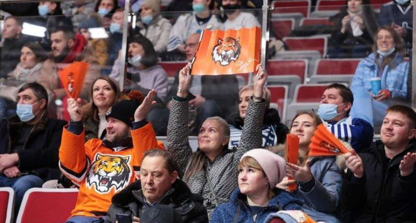 «Адмирал» потерпел седьмое поражение подряд, уступив «Амуру» в дальневосточном дерби — 2:3