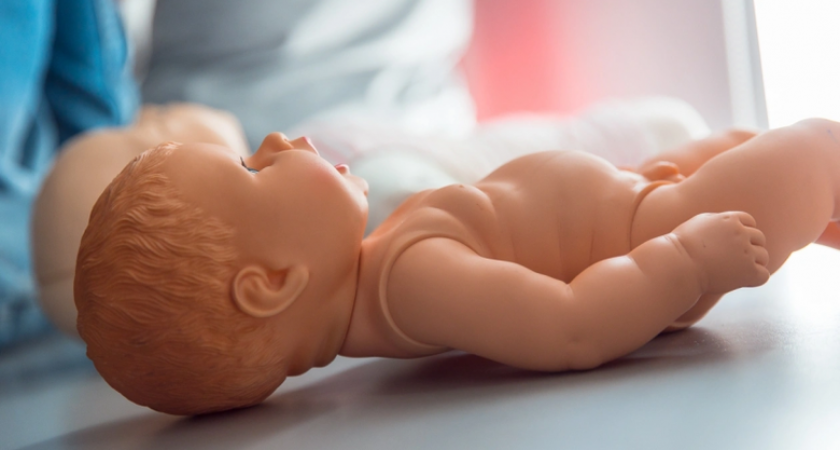 «Аборт приведет к вымиранию»: чиновники и церковь объединились против женщин Приморья