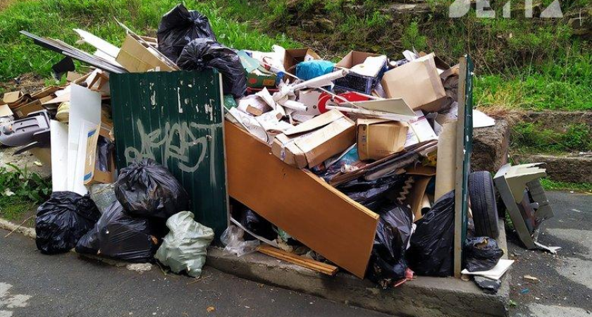 Экологическое бедствие на улице Терешковой: свалка растет, пока соседнее село получило новую сортировочную станцию