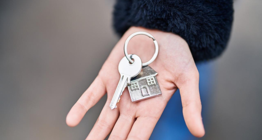 Учительница с 25-летним стажем купила квартиру с видом на море по льготной ипотеке