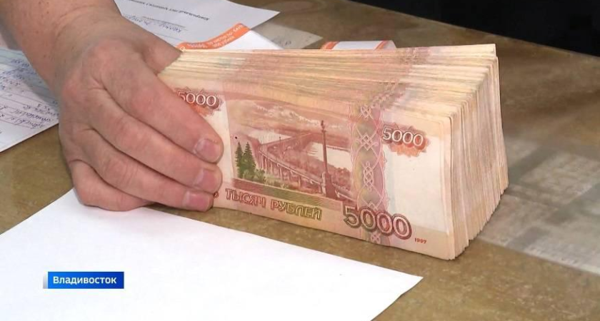 Самозанятый «мастер» получил 2 млн на ремонт квартиры во Владивостоке и сделал работы на 500 тысяч