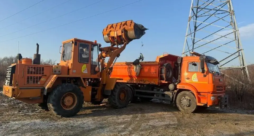 900 тонн за месяц: Советский район Владивостока тонет в мусоре несмотря на ежедневную уборку