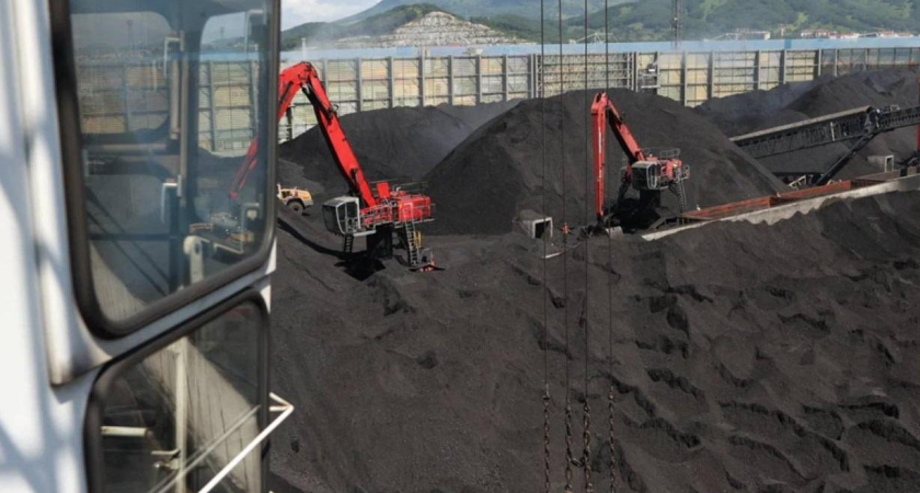 «Малый порт» в Находке разогнался в ноябре: грузооборот взлетел на 15% после октябрьского провала