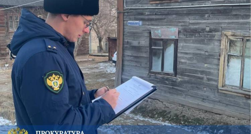 Находка: жильцов аварийного дома расселят до 2026 года, но прокуратура усомнилась