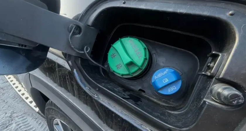 Во Владивостоке бензин упал на 3 рубля: первый успех за месяц роста