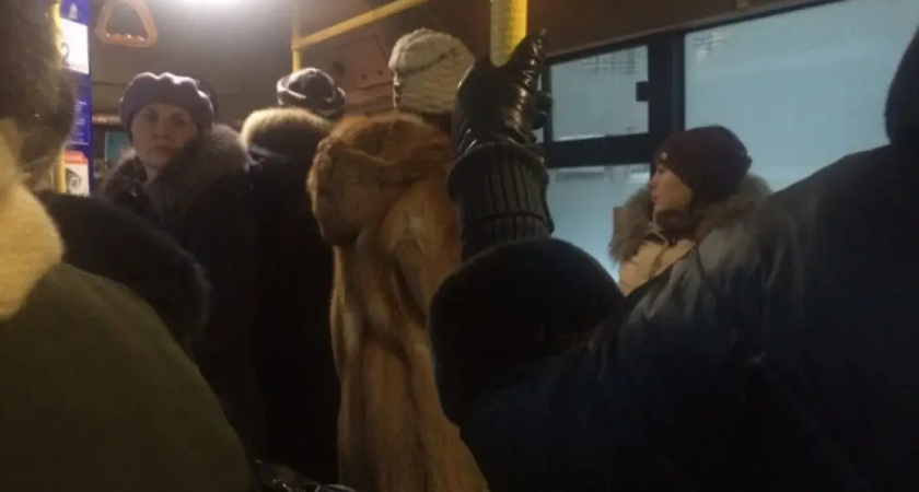 Владивостокские автобусники хотят поднять цену проезда с 50 до 75 рублей