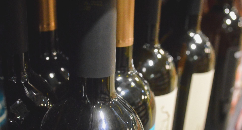 С января водка дорожает на 33 рубля, вино на 111: полный расчёт