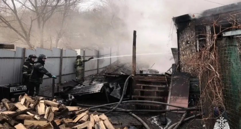 72 пожара за двое суток: петарды и салюты унесли 8 жизней на Дальнем Востоке