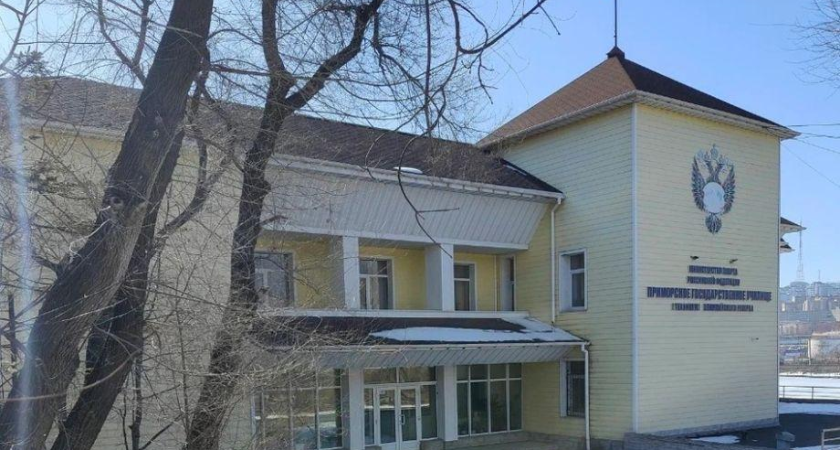 «Странные хлопки» вызвали срочную эвакуацию олимпийского училища во Владивостоке из-за угрозы минирования