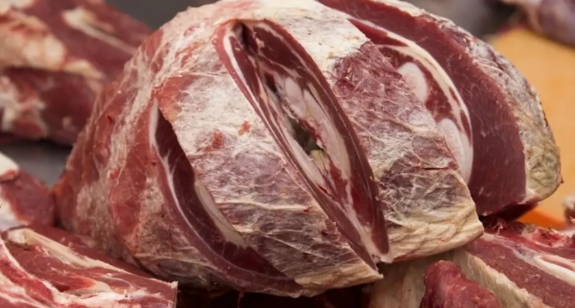 Тайное лекарство в вашей котлете: 28 тонн мяса буйвола с запрещенными антибиотиками задержаны на складе Артема