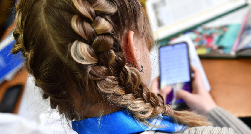 Психологи запустили круглосуточную линию поддержки после ДТП с туравтобусом, где погибли трое россиян