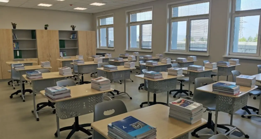 Видеокамеры и ИИ проанализируют эмоциональность учителей: 7 параметров контроля в школах Владивостока