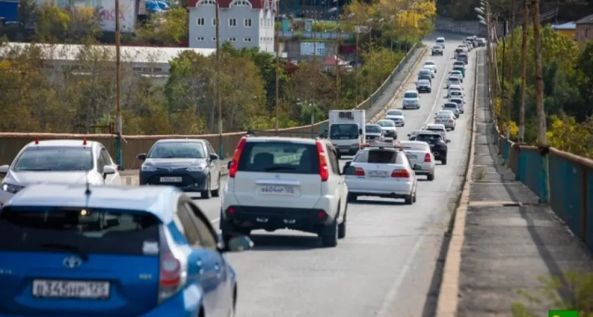 10 млрд рублей на мост и трубы: Рудневскую переправу во Владивостоке реконструируют за счёт казначейского кредита