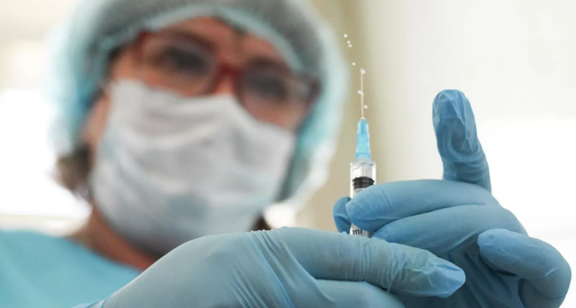 Эксперт: 5-7 месяцев между прививками от клещевого энцефалита — оптимальный интервал для защиты