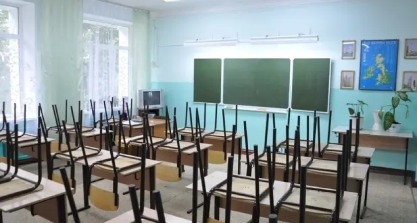 «Поджидали после уроков»: прокуратура и полиция расследуют публичное унижение девятиклассницы во Владивостоке