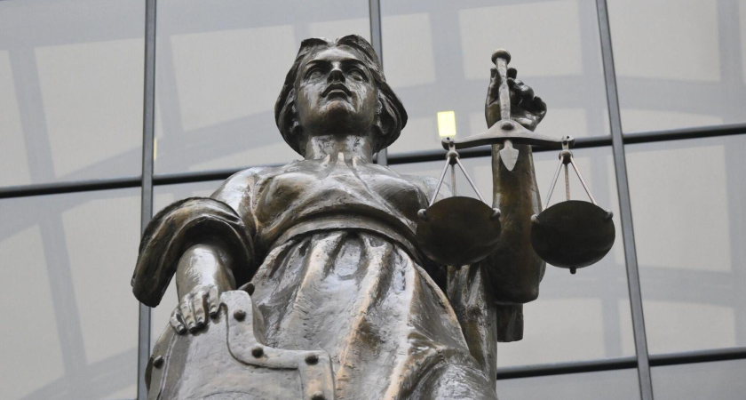 Электромонтер из Приморья осужден на 14 лет за госизмену после избиения следователя по голове