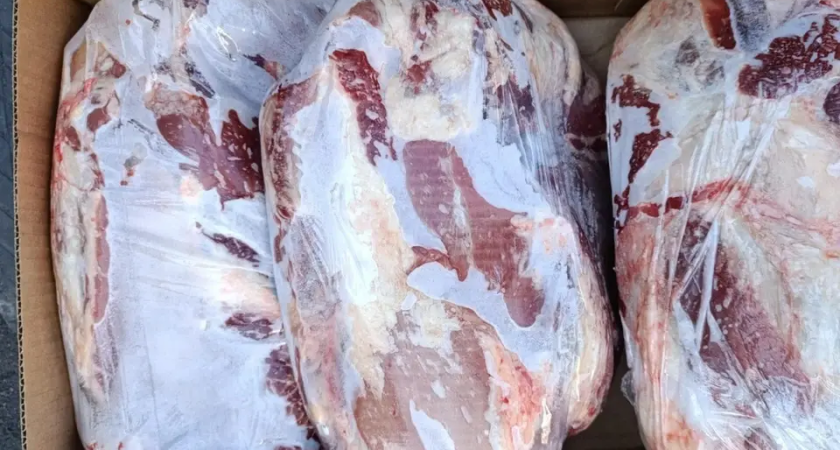 38 кг мяса с опасной бактерией листерии не попало в тарелки детей в Уссурийске