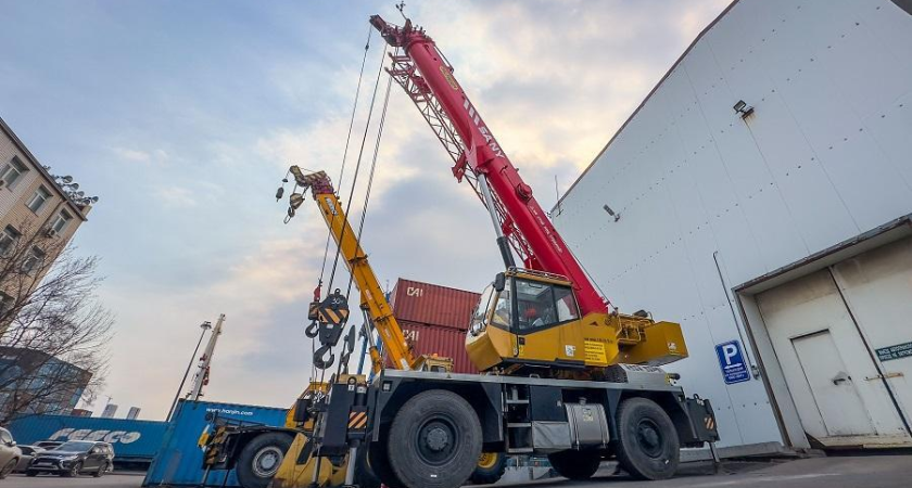 30-тонный автокран изменит работу Владивостокского порта на четверть