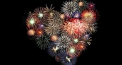 Преимущества фейерверков и салютов для украшения праздников: магия огня и света