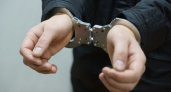 29-летний рецидивист с битой и пистолетом ограбил мужчину на 44 тысячи рублей в безлюдном месте