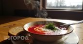 Борщ становится ярко рубиновым только после этого действия: три правила из кулинарной книги 1952 года