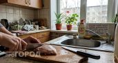 Вы совершаете опасную ошибку на кухне: почему привычка мыть сырое мясо под краном вредит вашему здоровью