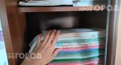 Перестала тратить деньги на дорогую бытовую химию: этот простой раствор освежит вещи и вернет им цвет