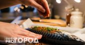Перестала покупать дорогую красную рыбу: готовлю бюджетную скумбрию в сливочном соусе по своему методу