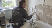 Плитка в ванной осталась в прошлом: мастера массово переходят на практичный материал без лишних затрат