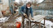 Больше не выбрасываю старый шифер: семь способов превратить строительный мусор в полезные вещи для дачи