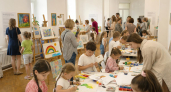 33 детских рисунка ушли с молотка ради пациентов онкогематологического центра