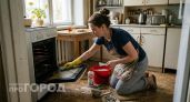 Хватит тереть духовку часами: копеечное средство из аптеки растворит застарелый жир за пять минут