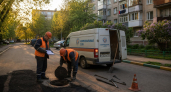 Фонтан до четвёртого этажа: порыв трубы во Владивостоке повредил машины