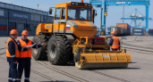 Приморский завод получил трактор, способный буксировать составы до 2 500 т