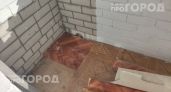 Хватит тратить деньги на пластиковые плинтусы: 6 приемов для создания дорогого интерьера без лишней пыли