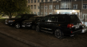 Братья 12 и 20 лет взяли отцовский Land Cruiser и протаранили четыре машины