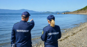Прокуратура начала проверку после разлива нефтепродуктов у базы отдыха в бухте Врангеля