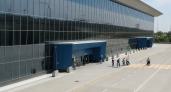 Во Владивостоке Airbus из Москвы задел огни ВПП и повредил шасси