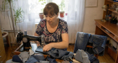 Хватит копить старые джинсы: превращаю их в стильный декор с помощью пары мотков пряжи без шитья и выкроек